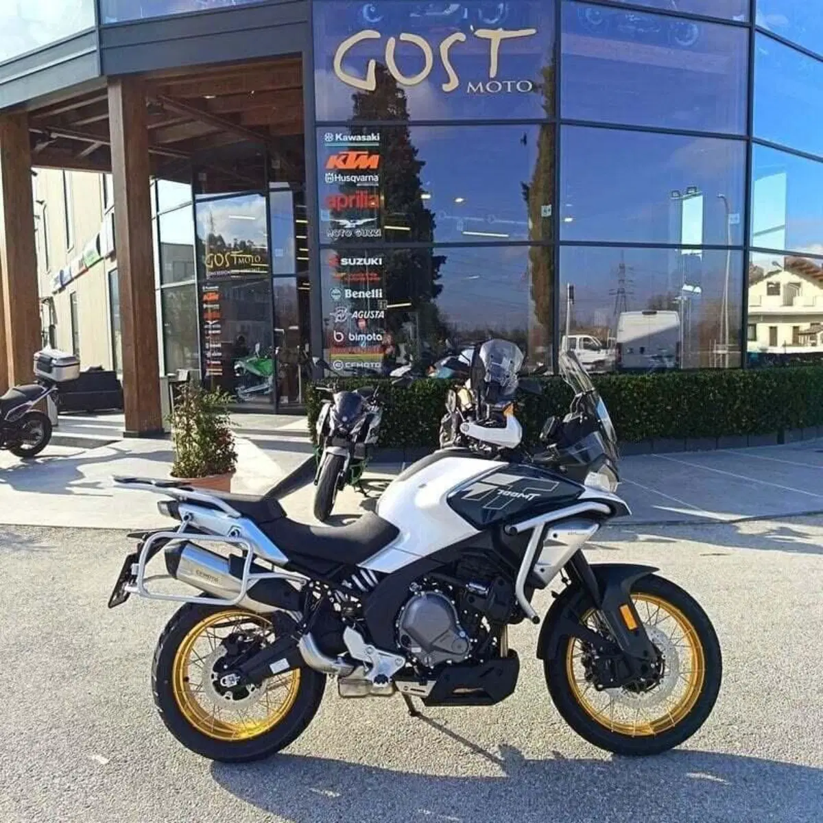 CFMOTO 700MT Adventure (2025 - 26) (2)