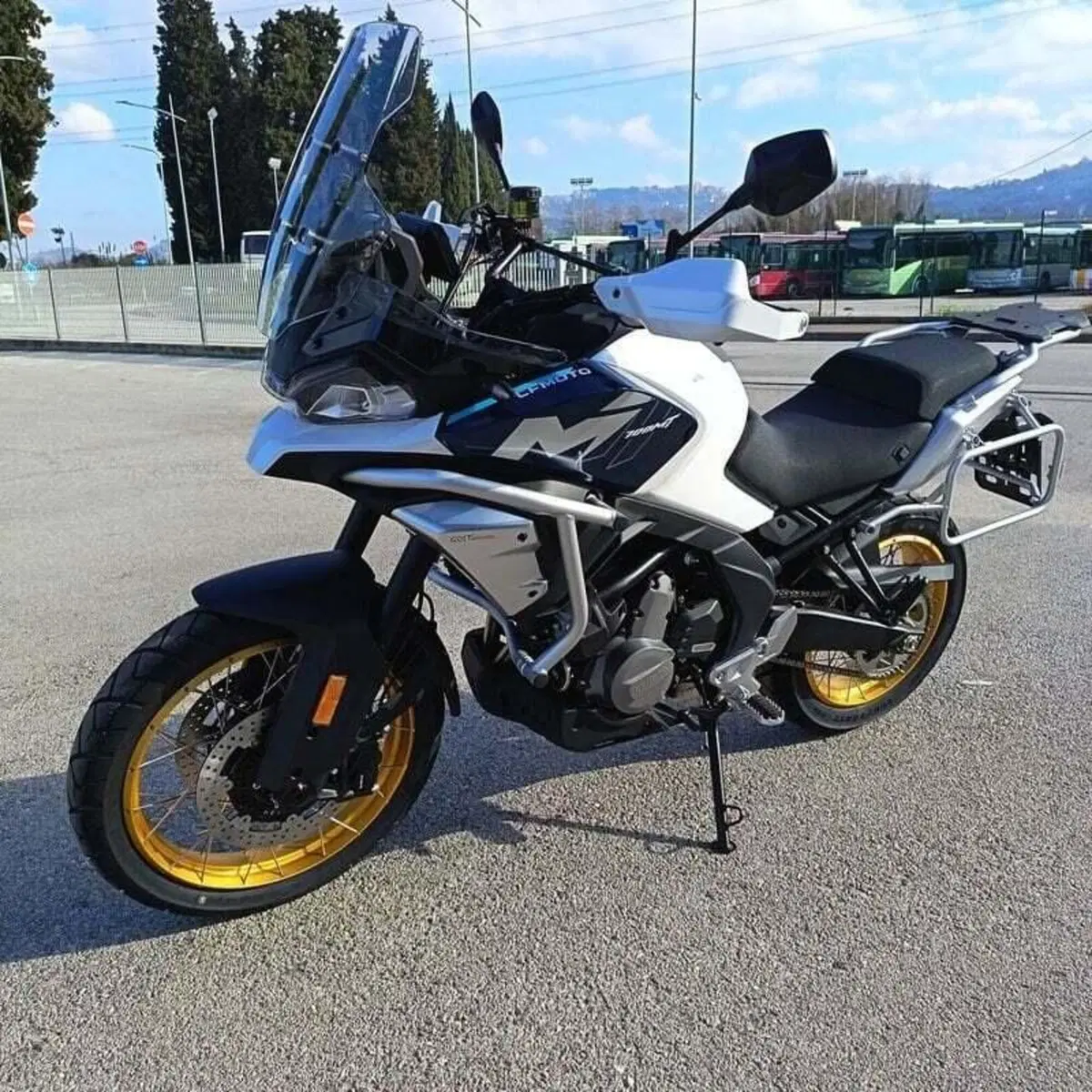 CFMOTO 700MT Adventure (2025 - 26) (4)