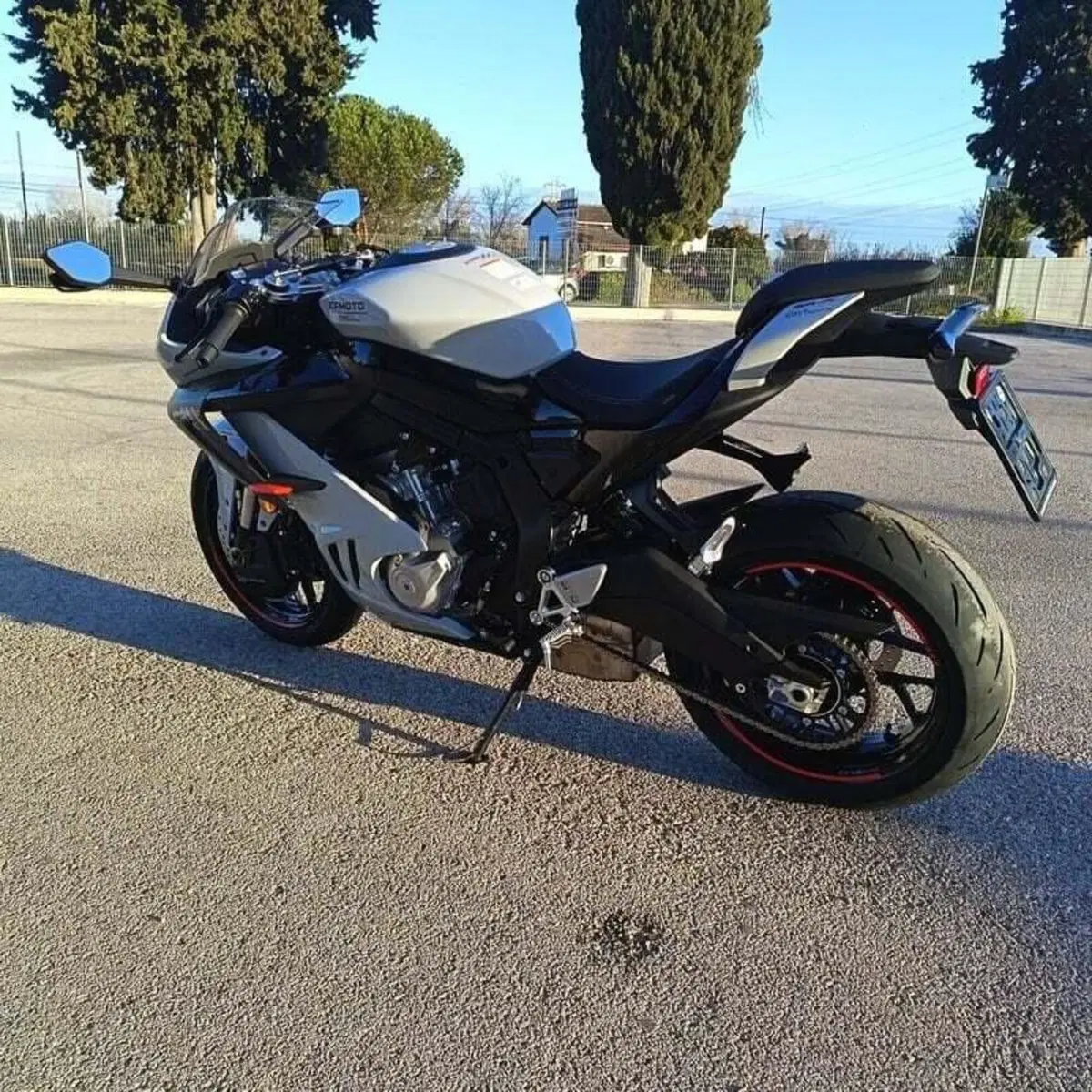CFMOTO 675SR-R (2025 - 26) (6)
