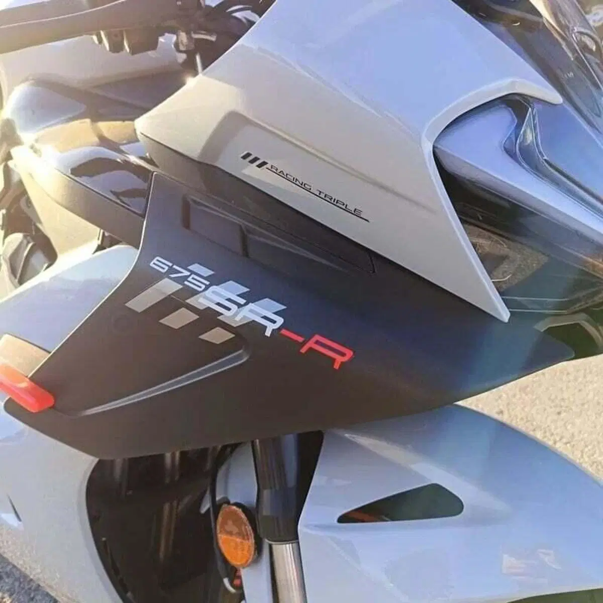 CFMOTO 675SR-R (2025 - 26) (10)
