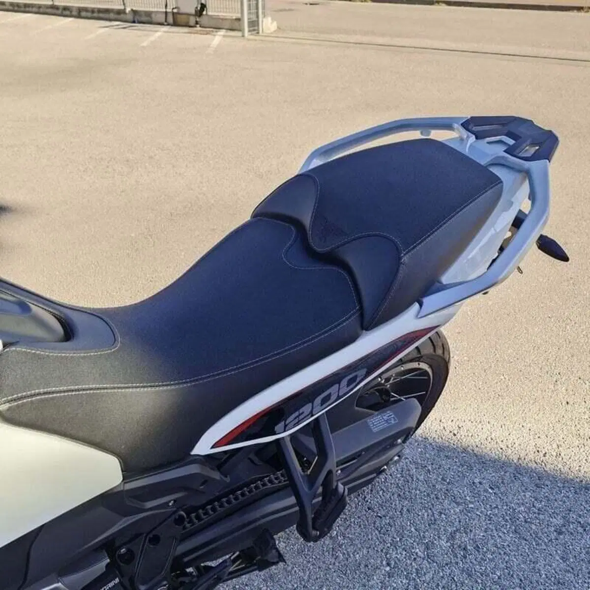 Moto Morini X-Cape 1200 (2026) (13)