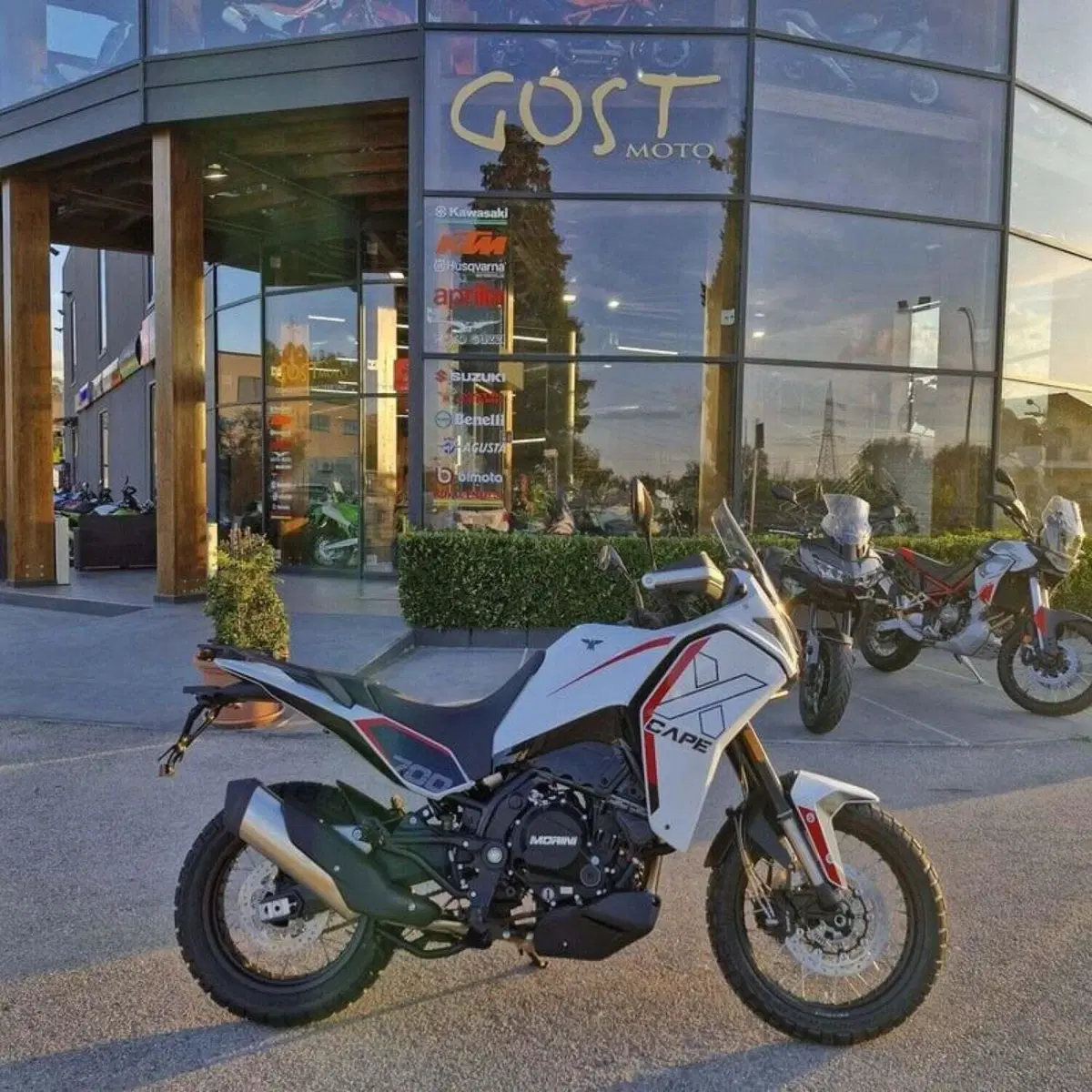 Moto Morini X-Cape 700 (2025 - 26) (2)