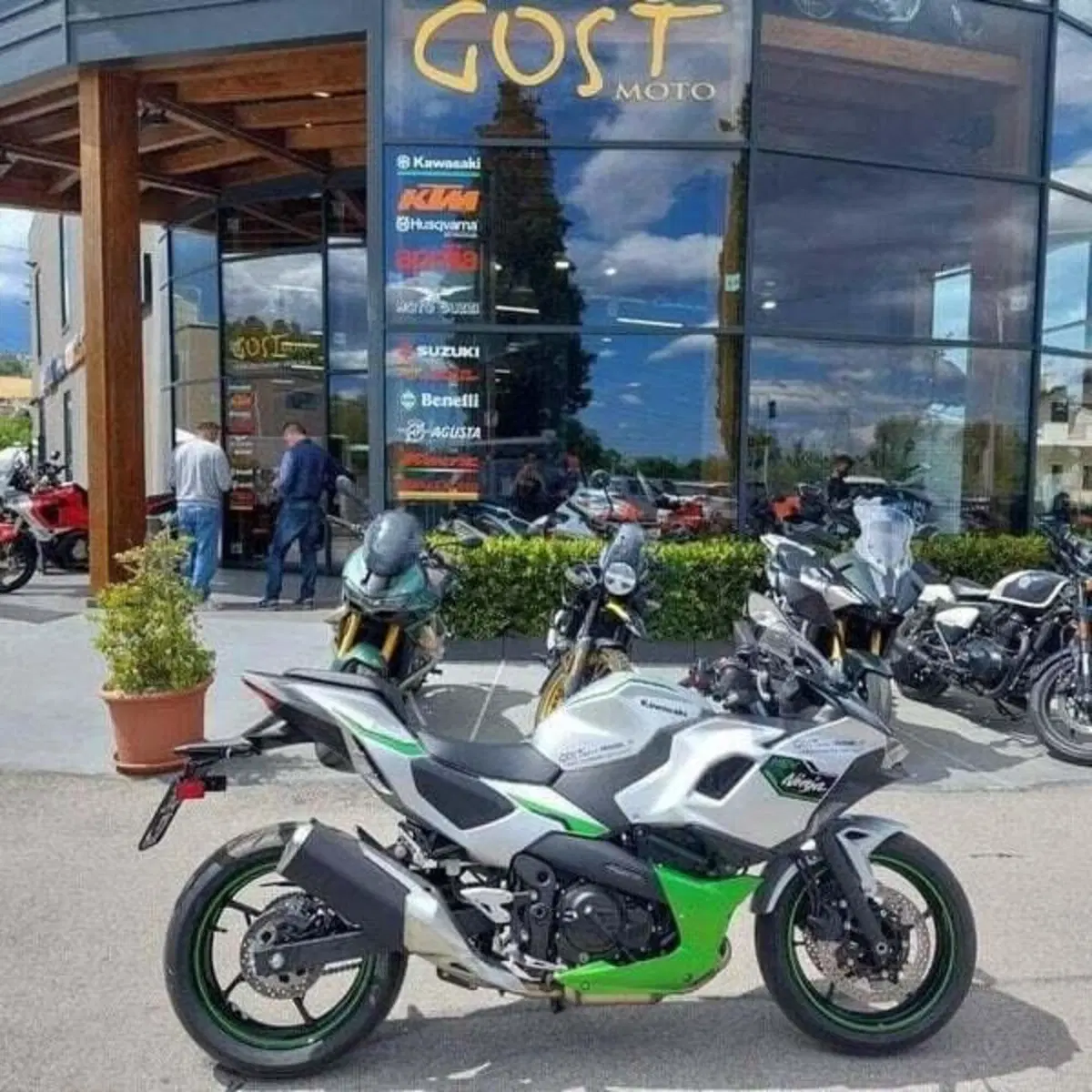 Kawasaki Ninja 7 Hybrid (2024 - 26) (3)