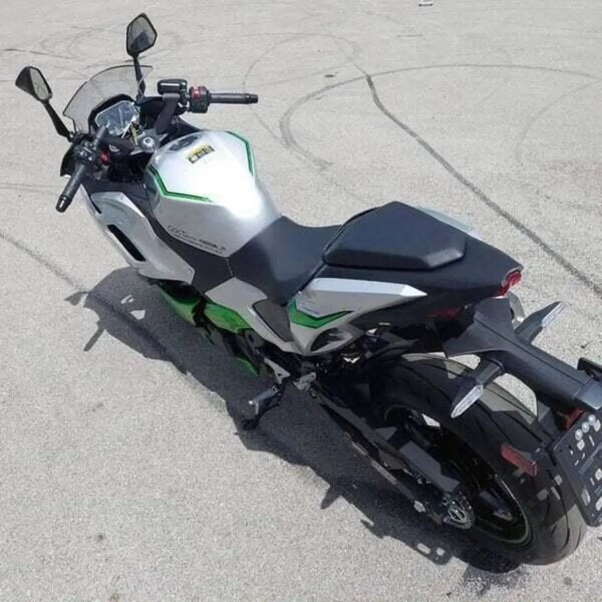 Kawasaki Ninja 7 Hybrid (2024 - 26) (15)