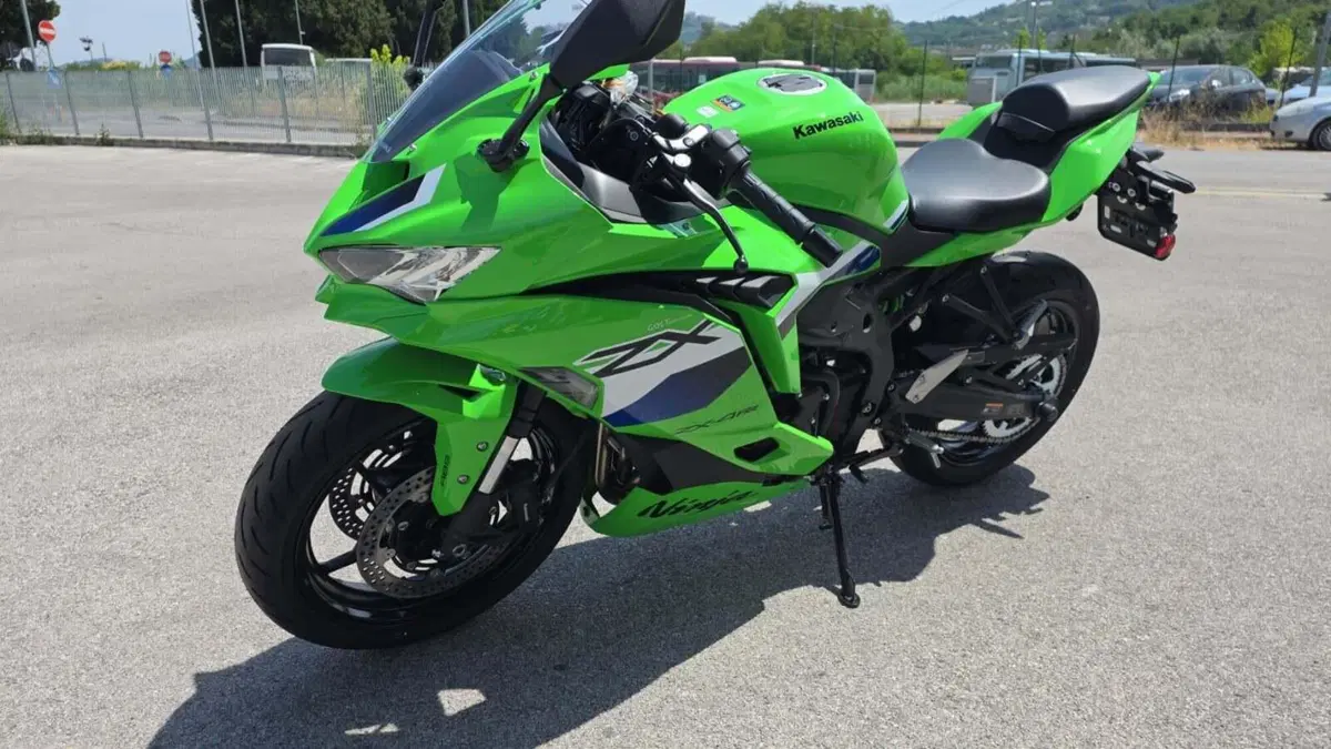 Kawasaki Ninja ZX-4RR (2024 - 26) (4)