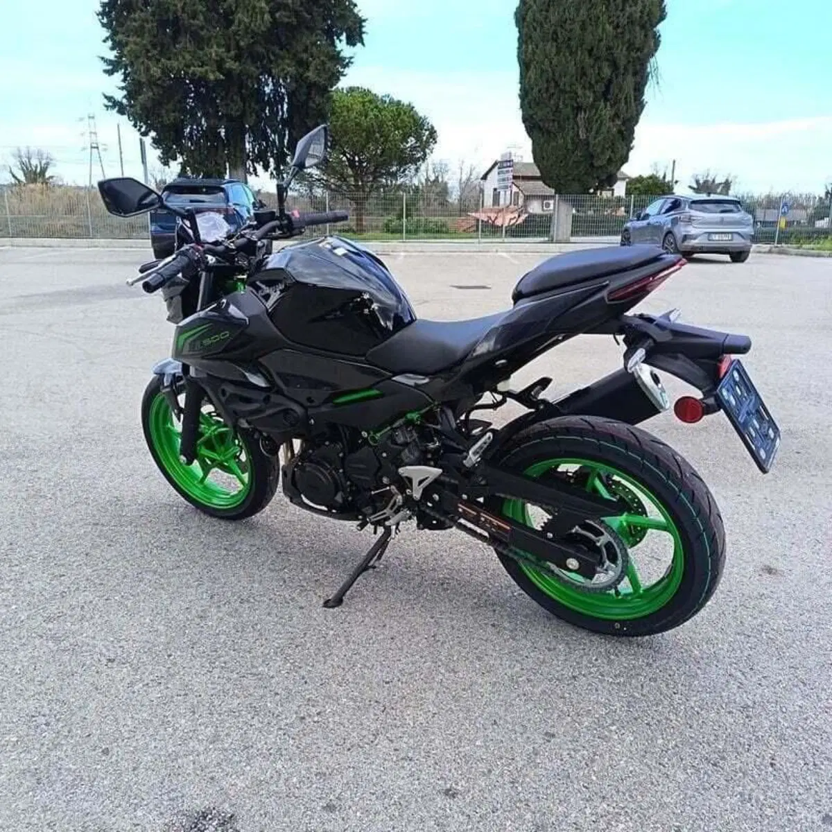 Kawasaki Z 500 SE (2024 - 26) (7)