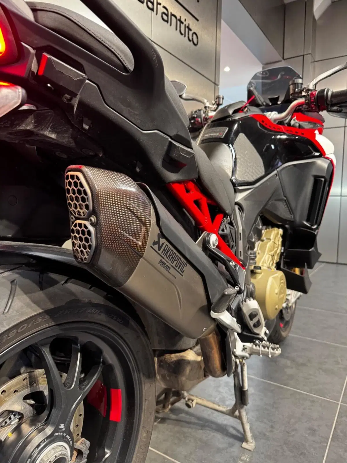 Ducati Multistrada V4 Pikes Peak (2021 - 24) (13)