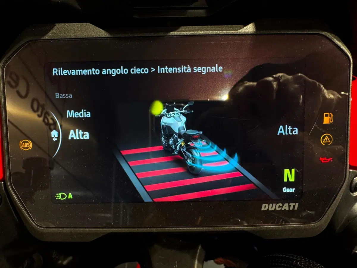Ducati Multistrada V4 Pikes Peak (2021 - 24) (14)