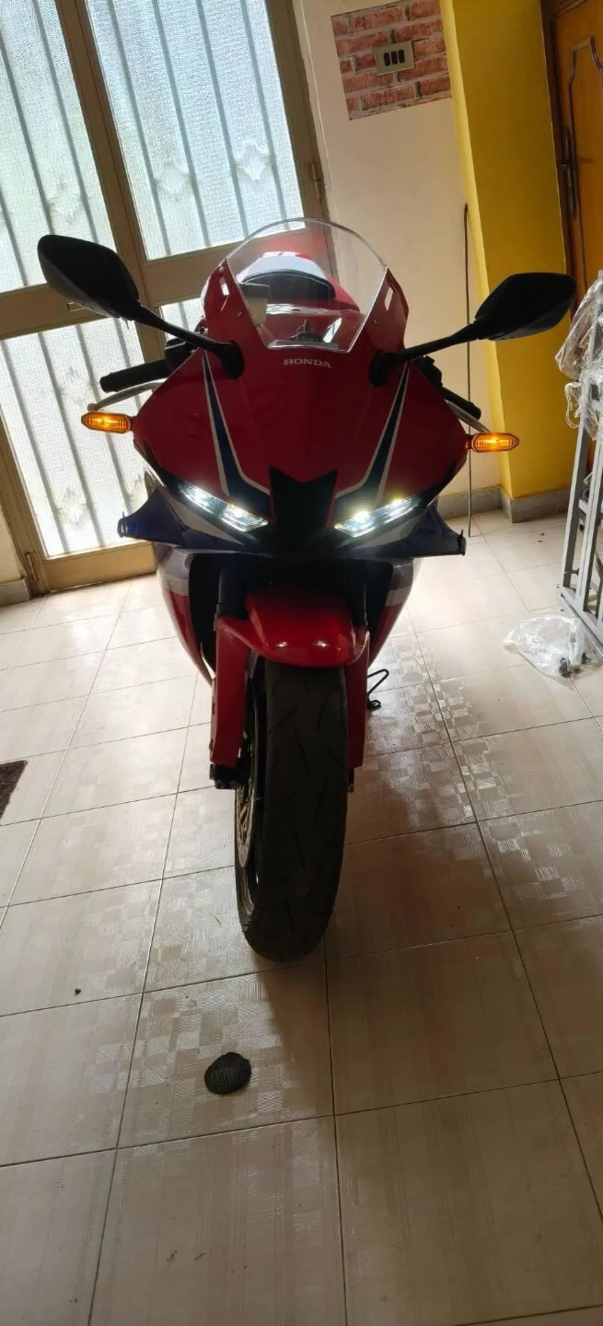 Honda CBR 600 RR (2024 - 26) (8)