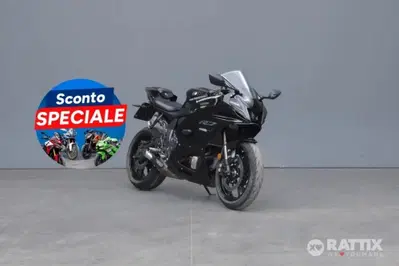 Yamaha YZF R7 (2021 - 25) usata