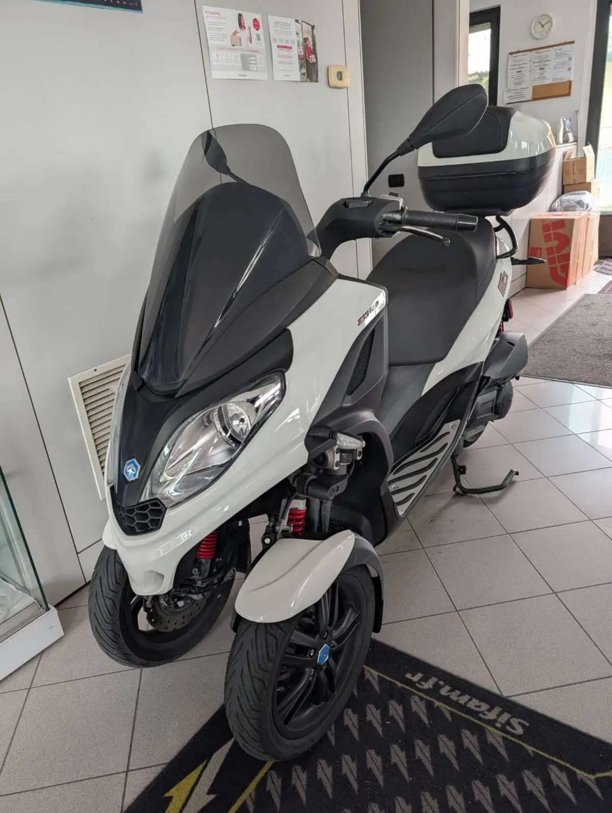 Piaggio MP3 300 ABS Hpe (2021 - 24)