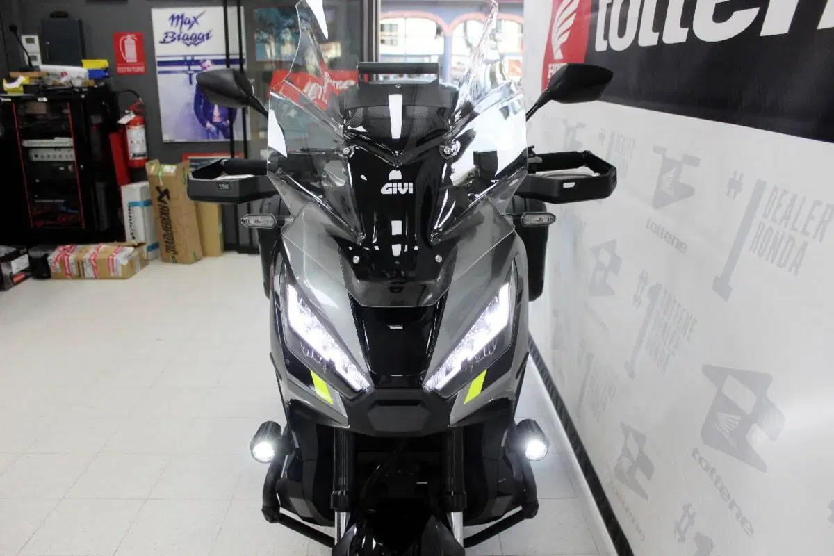 Honda X-ADV 750 DCT (2021 - 24) (4)