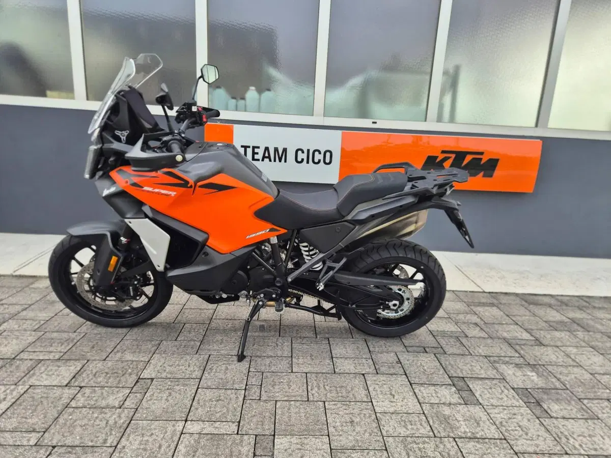 KTM 1390 Super Adventure S EVO (2026) (2)