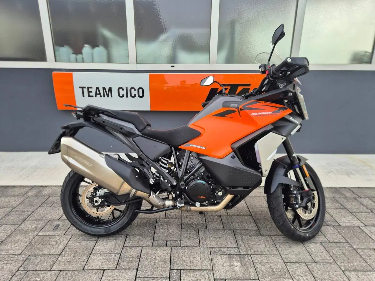 KTM 1390 Super Adventure S EVO (2026) (3)