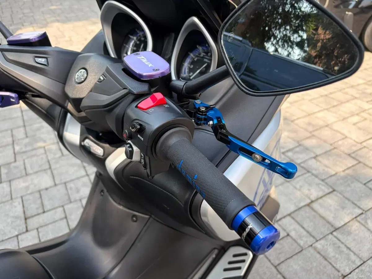 Yamaha T-Max 530 (2017 - 19) (7)