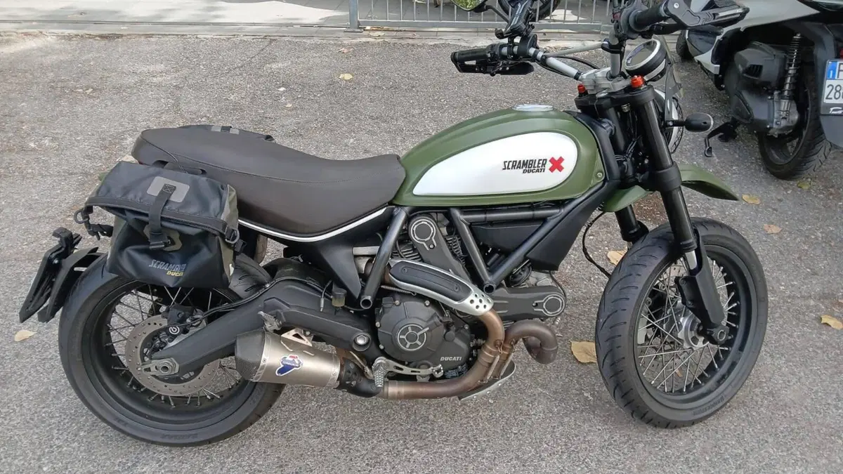 Ducati Scrambler 800 Full Throttle (2015 - 16) (2)