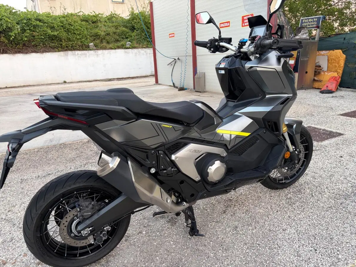 Honda X-ADV 750 DCT (2021 - 24) (2)