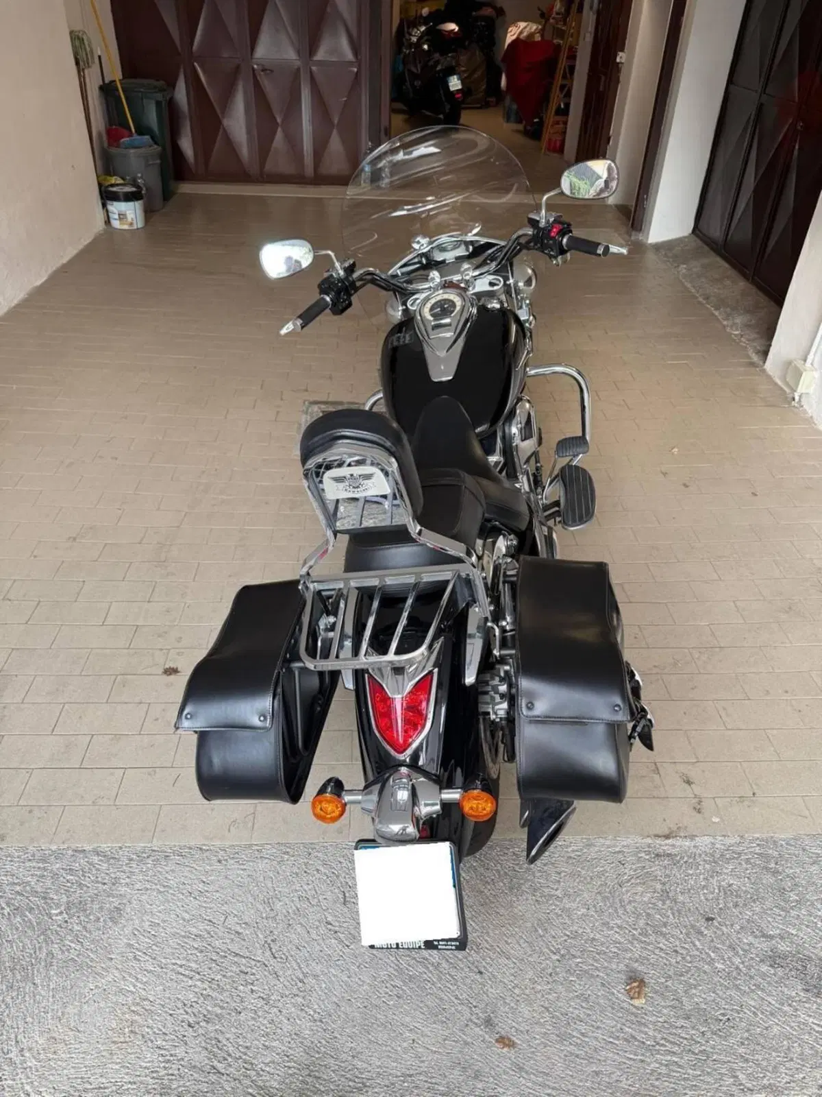 Kawasaki Vulcan VN 1700 Classic Tourer (2009 - 11) (4)