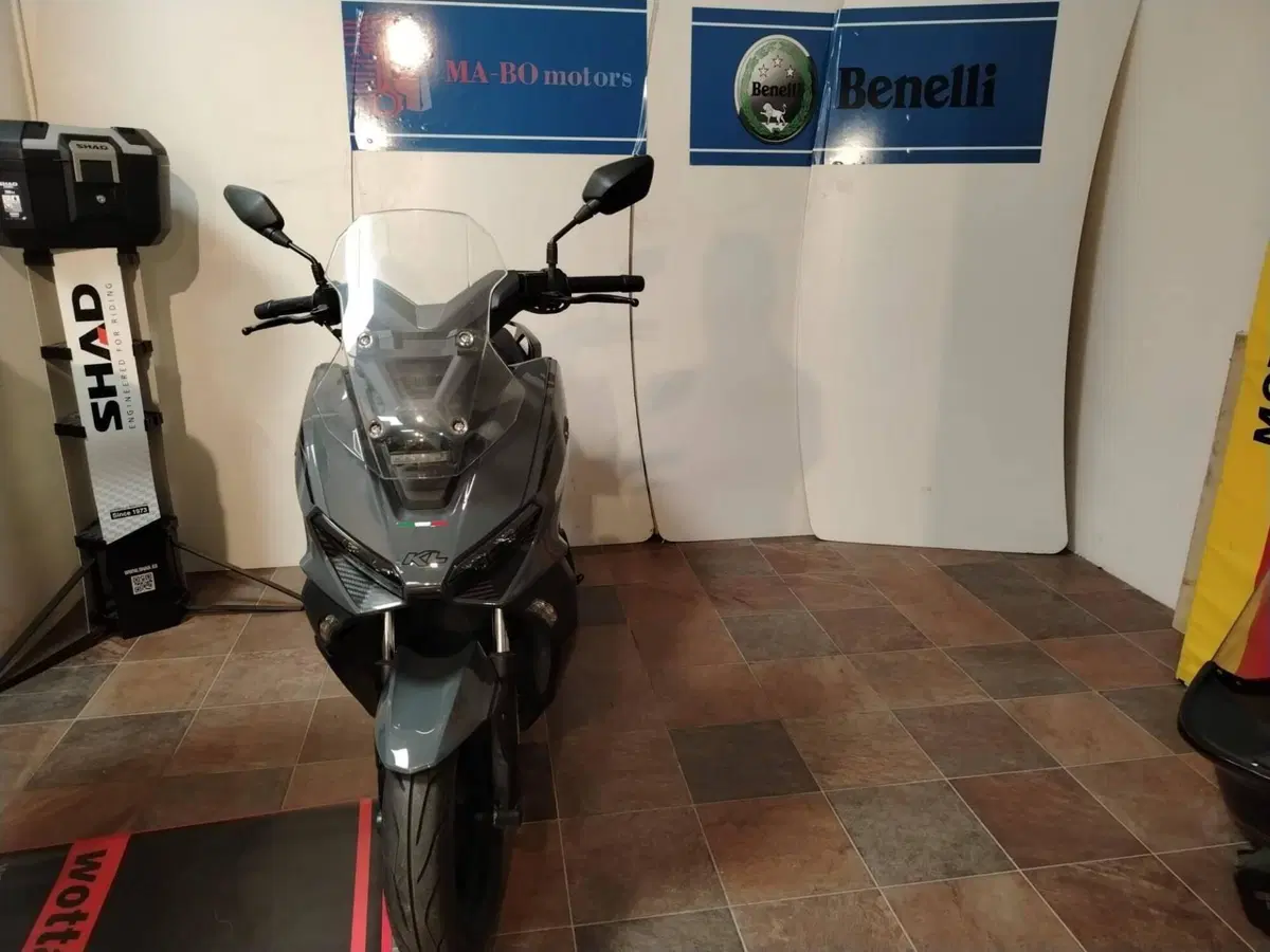 Kl Brera 300 (2022 - 25)