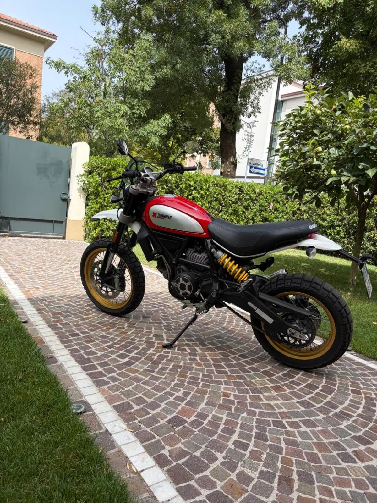 Ducati Scrambler 800 Desert Sled (2017 - 20) (2)