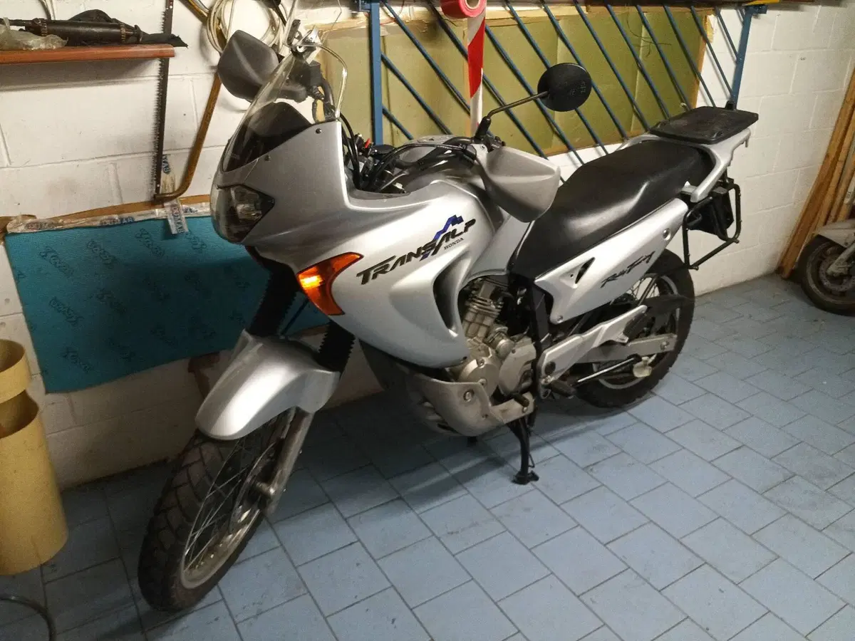 Honda Transalp XL 650V (2000 - 04)