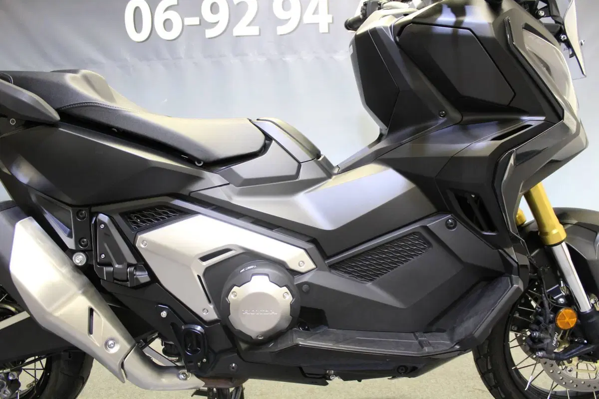 Honda X-ADV 750 DCT (2021 - 24) (9)
