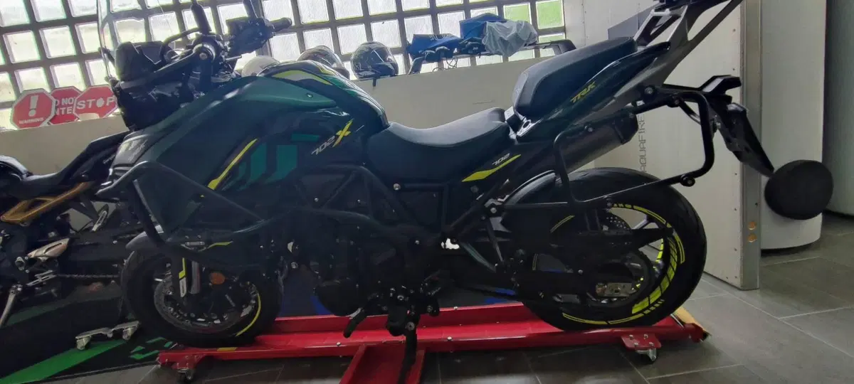 Benelli TRK 702 (2023 - 25) (14)