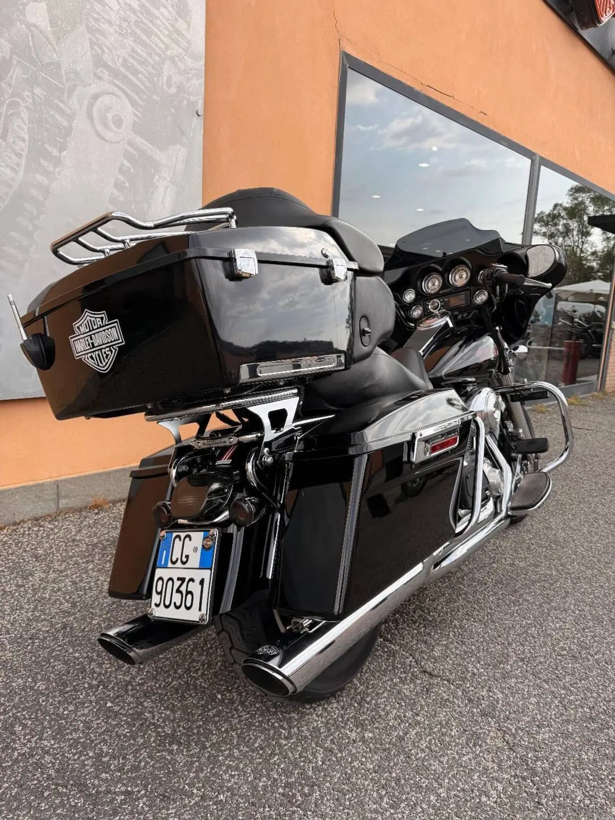 Harley-Davidson 1450 Electra Glide Standard (1999 - 05) - FLHTI (4)