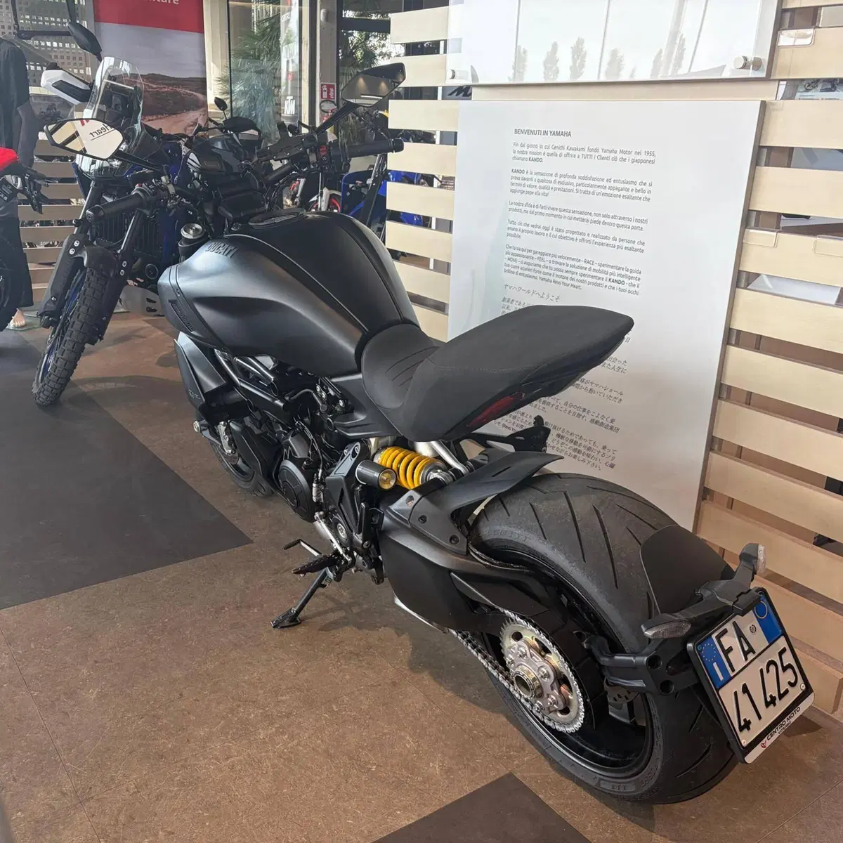 Ducati Diavel 1260 (2021 - 22) (10)