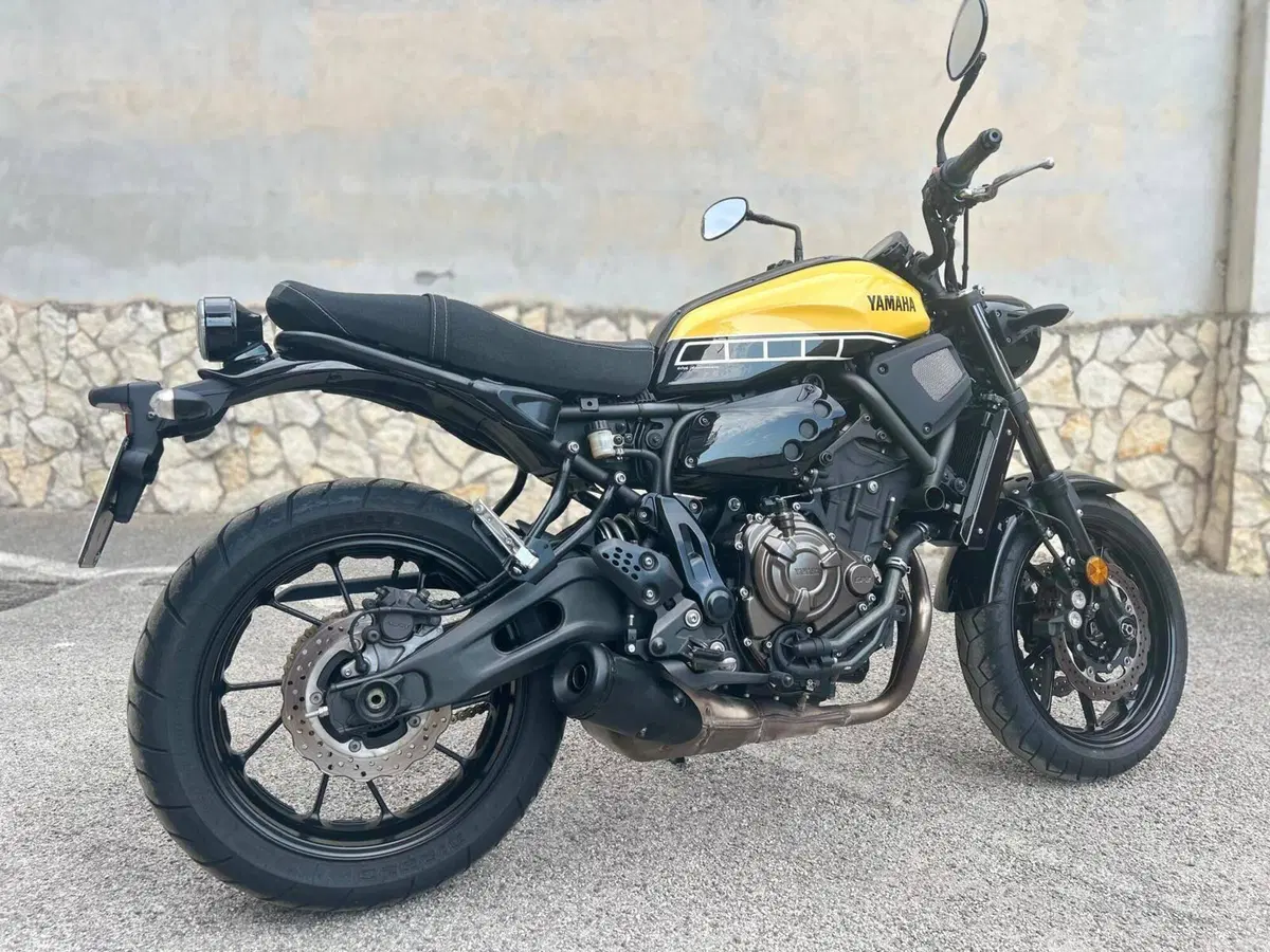 Yamaha XSR 700 ABS 60th Anniversary (2016 - 18) (7)