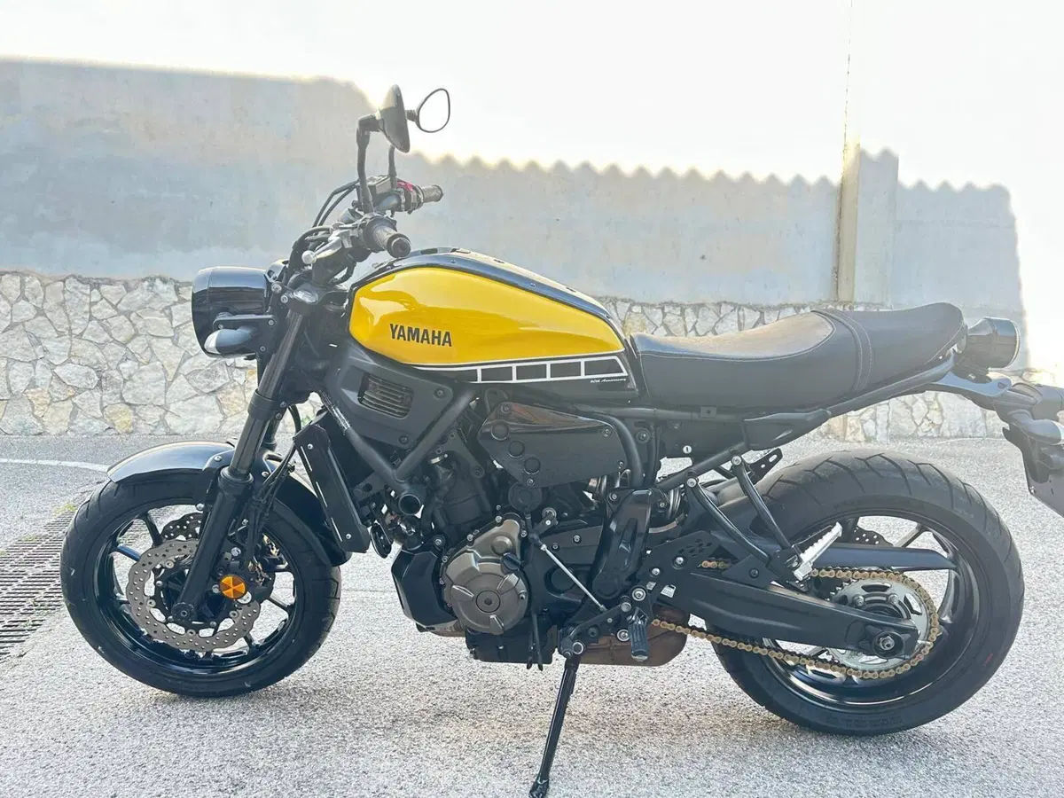 Yamaha XSR 700 ABS 60th Anniversary (2016 - 18) (17)