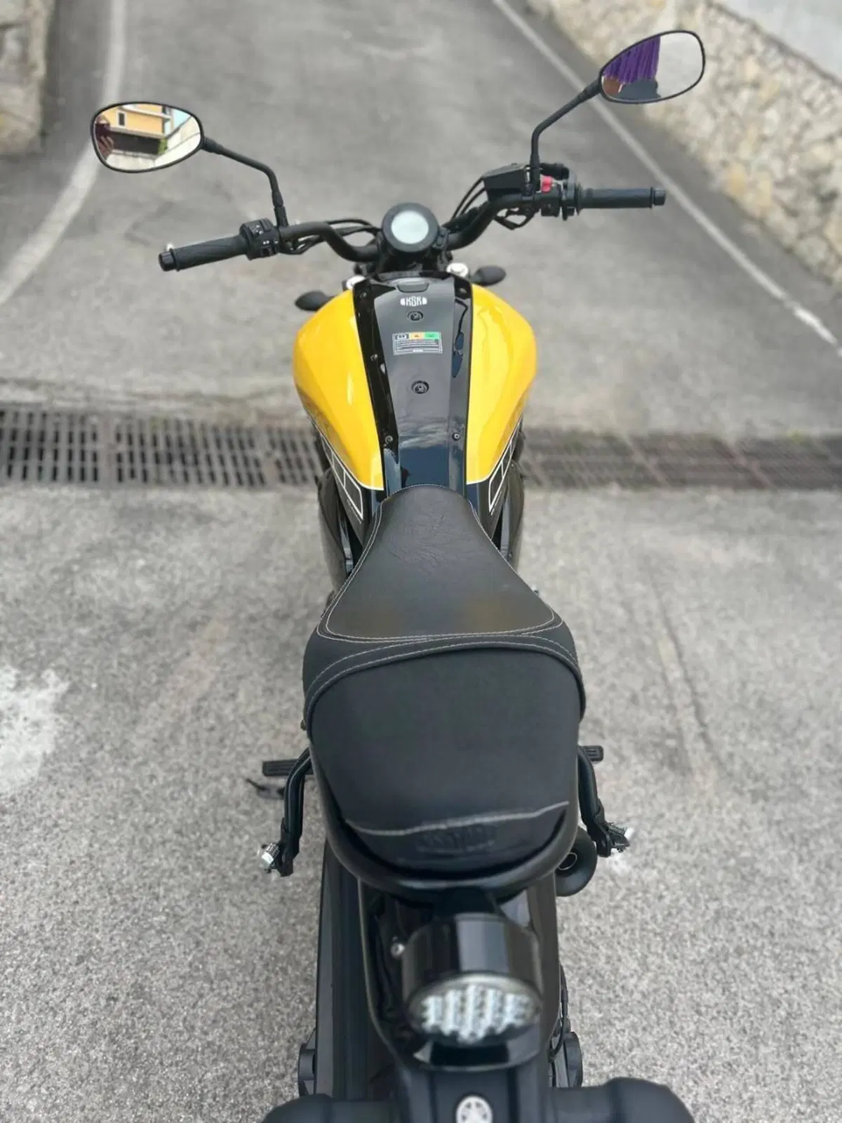 Yamaha XSR 700 ABS 60th Anniversary (2016 - 18) (18)