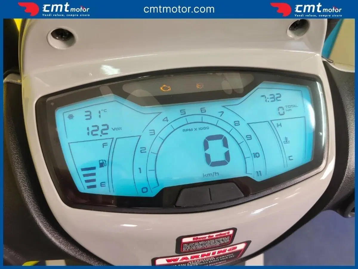 Swm C-Fly 125 (2026) (5)