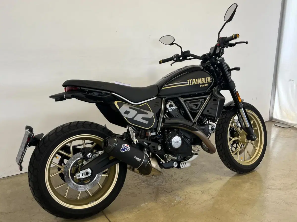 Ducati Scrambler 800 Full Throttle (2025 - 26) (7)