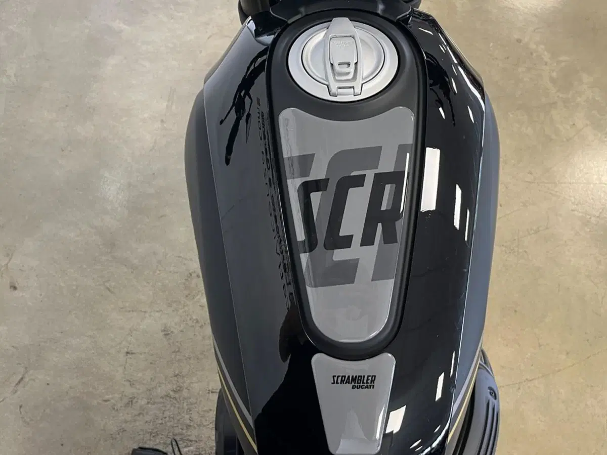 Ducati Scrambler 800 Full Throttle (2025 - 26) (9)