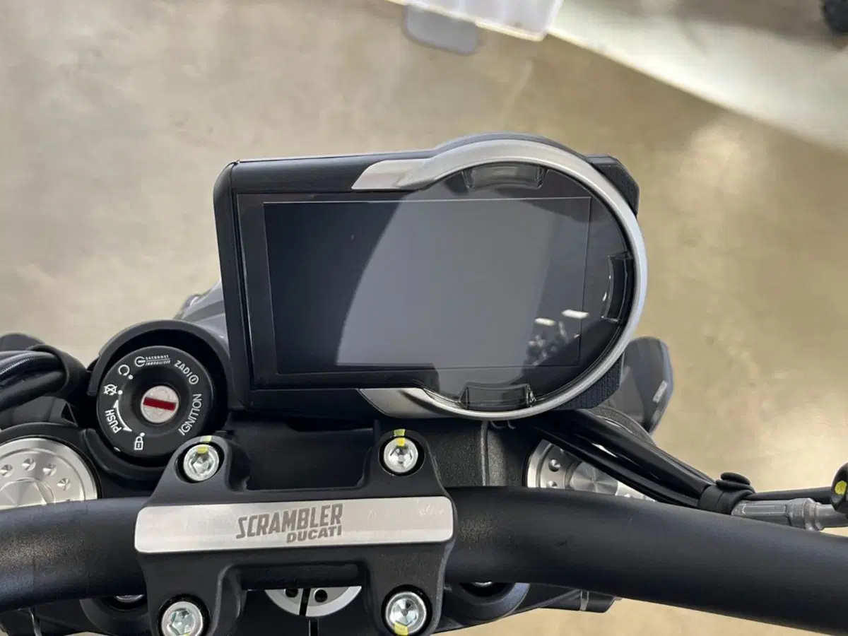 Ducati Scrambler 800 Full Throttle (2025 - 26) (12)