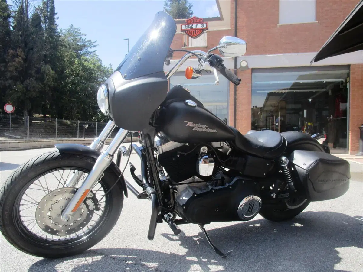 Harley-Davidson 1584 Street Bob (2008 - 15) - FXDB (3)