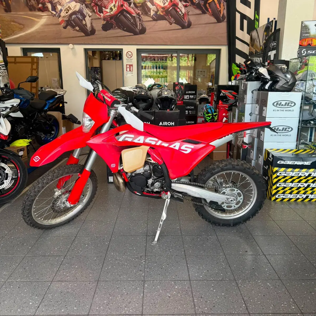 GASGAS EC 250 (2024) (2)