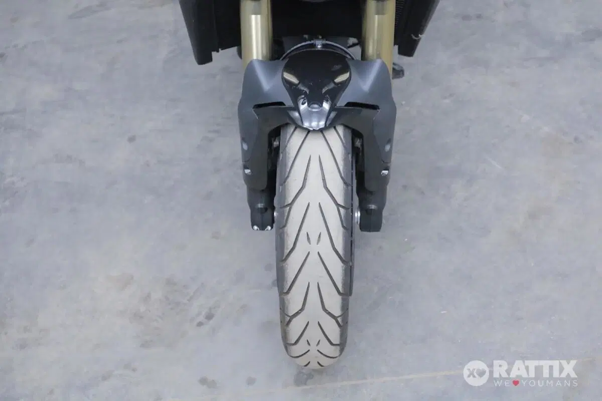 Benelli 752 S (2022 - 25) (10)