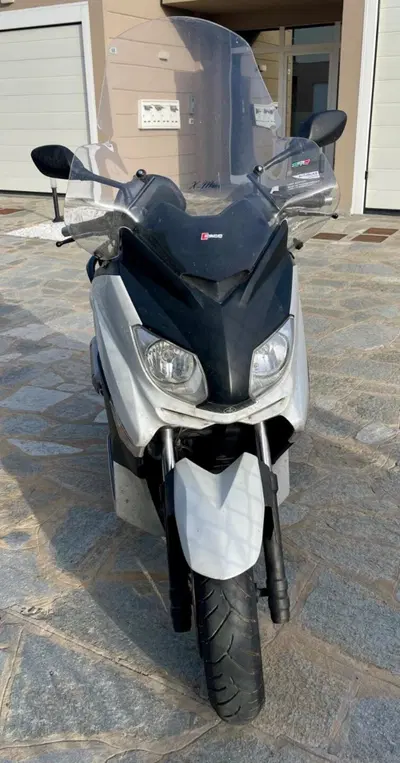 Yamaha X-Max 250 (2010 - 13) usata