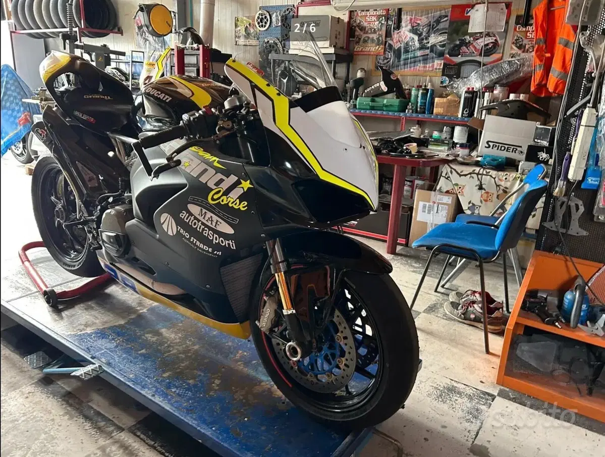 Ducati Panigale V2 (2021 - 24)