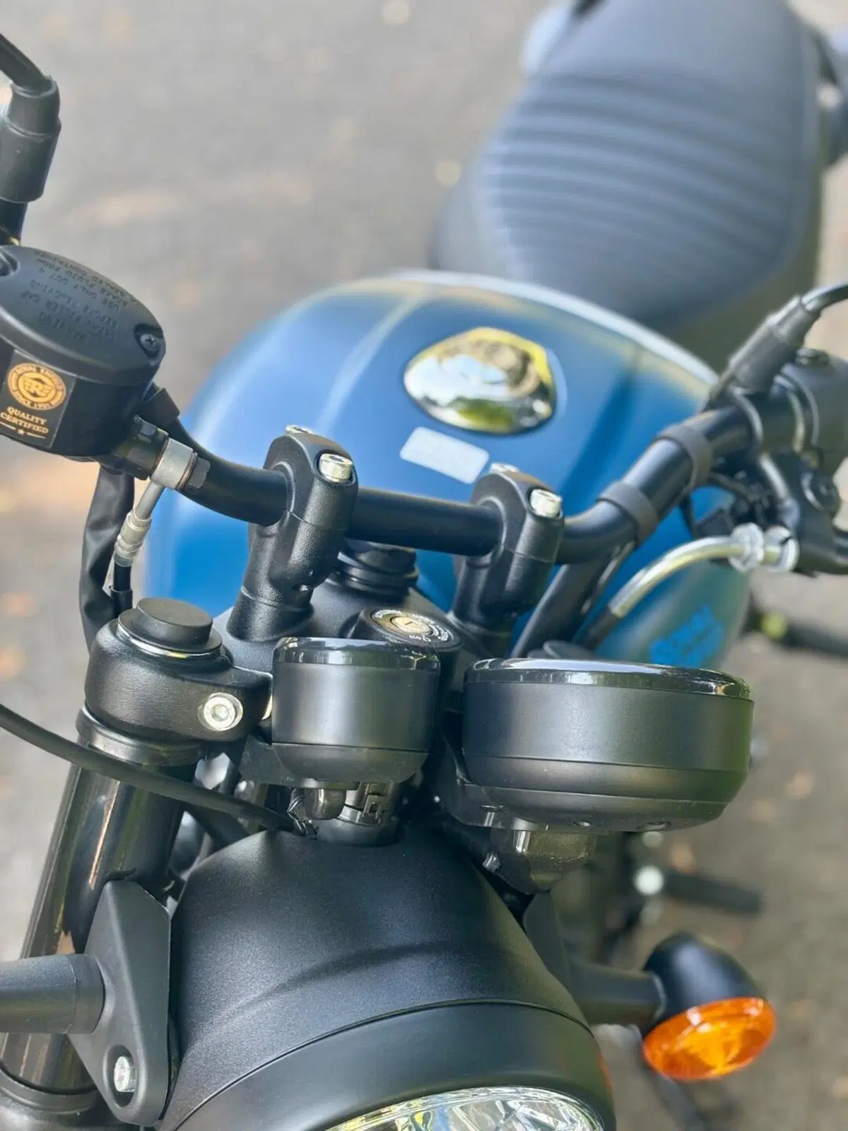 Royal Enfield HNTR 350 (2022 - 26) (3)