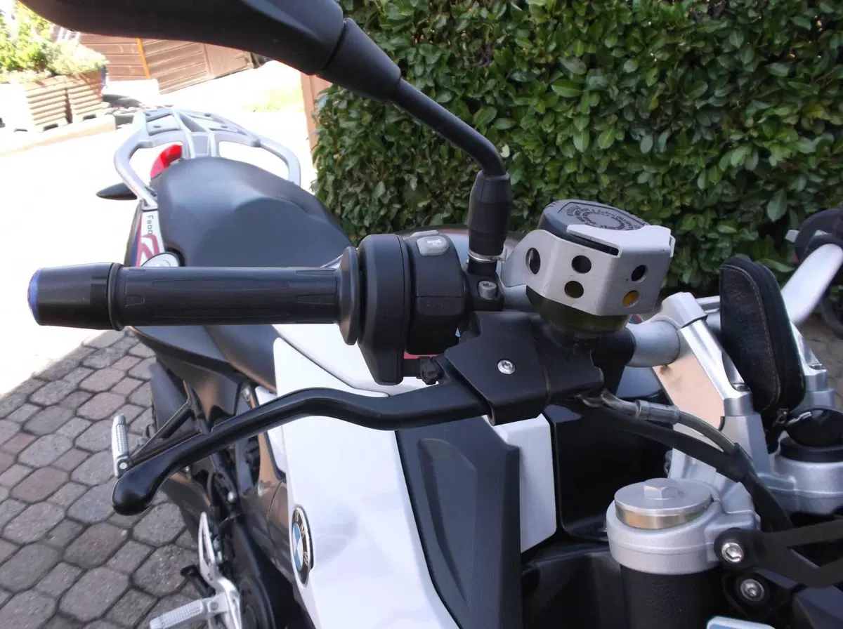 Bmw F 800 R (2017 - 20) (5)