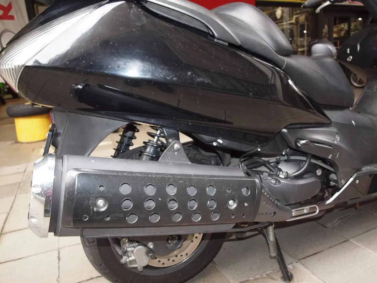 Honda Silver Wing 400 (2006 - 09) (8)