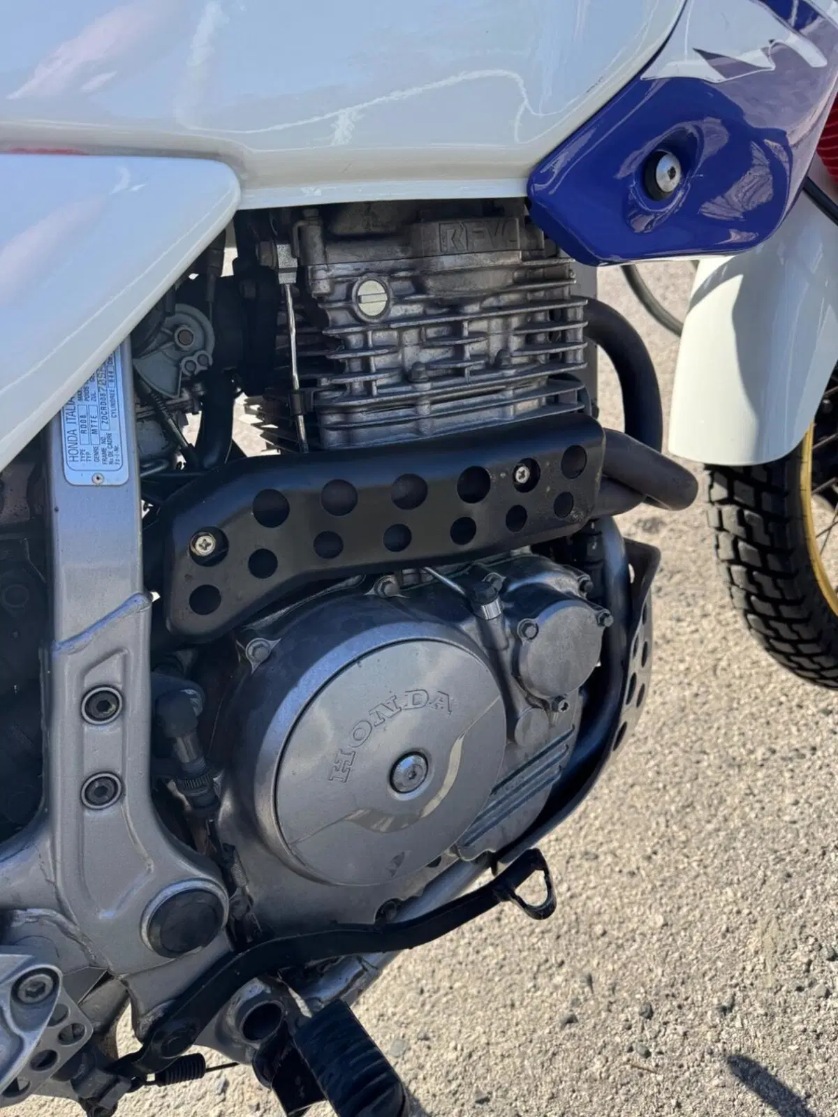 Honda NX 650 Dominator (1991 - 95) (8)