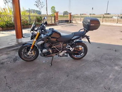 Bmw R 1250 R (2021 - 25) usata