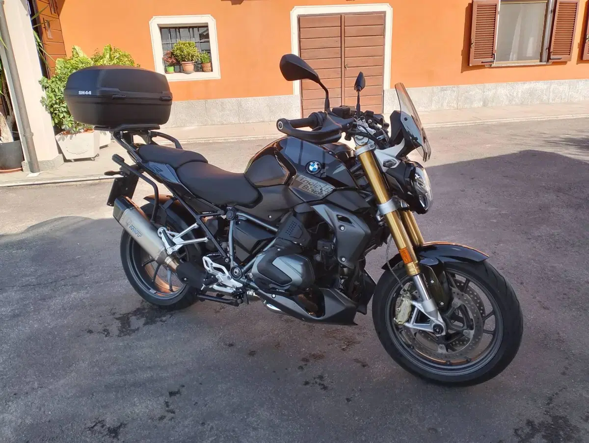 Bmw R 1250 R (2021 - 25) (2)