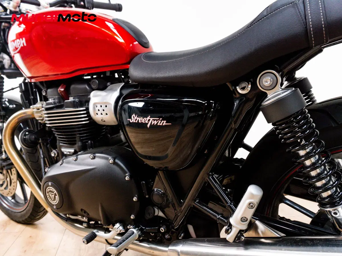 Triumph Street Twin 900 (2017 - 18) (10)