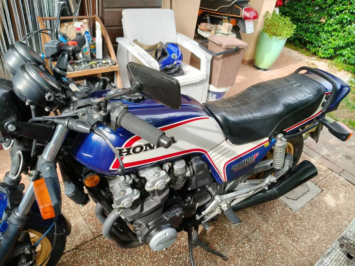 Honda CB 1100 F Super Bol d'Or (3)
