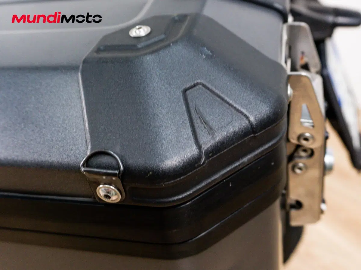 Moto Guzzi V85 TT Travel (2020) (18)